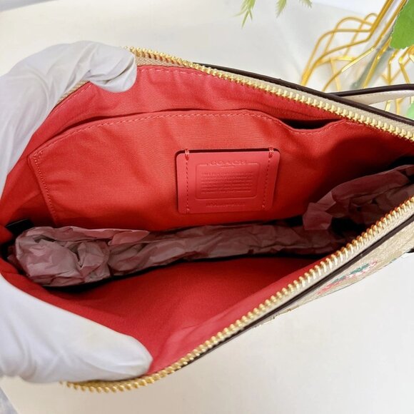 Coach 91513 Gallery File Bag In Signature Canvas IN Khaki Multi - Picture 7 of 9